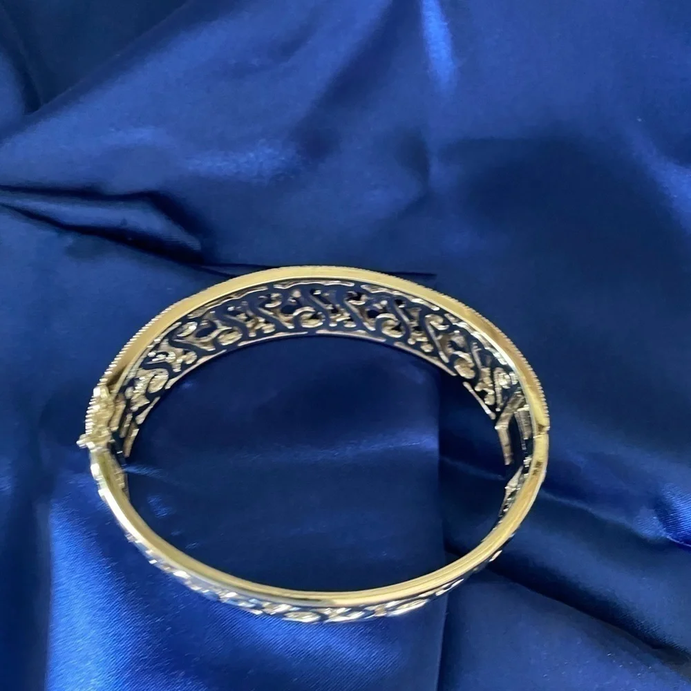 NEW Diamond and sterling silver bracelet - Picture 3 of 4